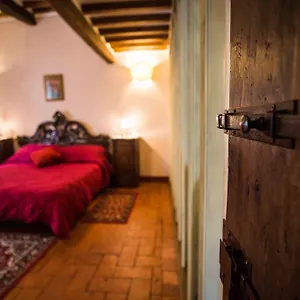  Apartment Domus Ghibellinae- Fonte Di San Benedetto Italy