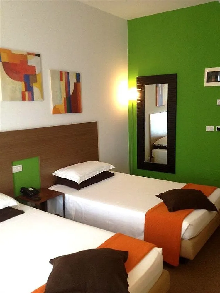 Hotel Trieste Rimini 4*,